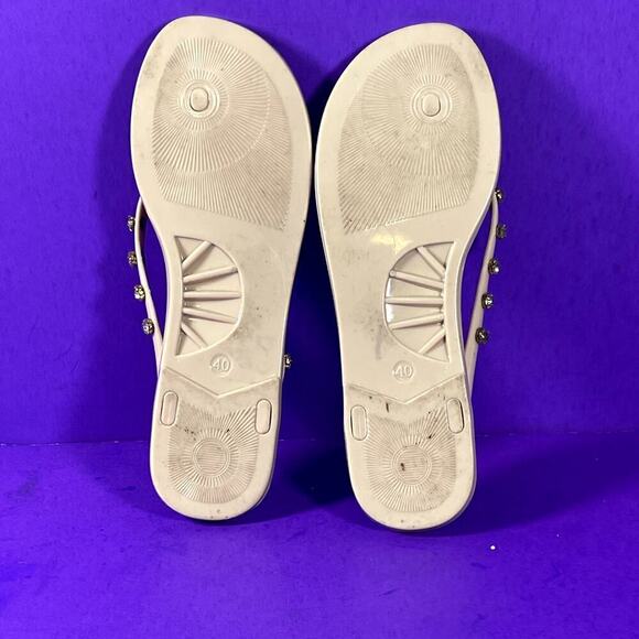Juicy‎ Couture Women's Beige Jelly Rhinestone Thong Flip Flops Shoe Size 10 - Picture 7 of 8
